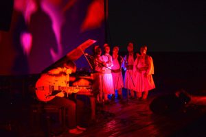 Robert Bisha & Albanian Iso-Polyphonic Choir at Kalaja stage Photo by: Tughan Anıt